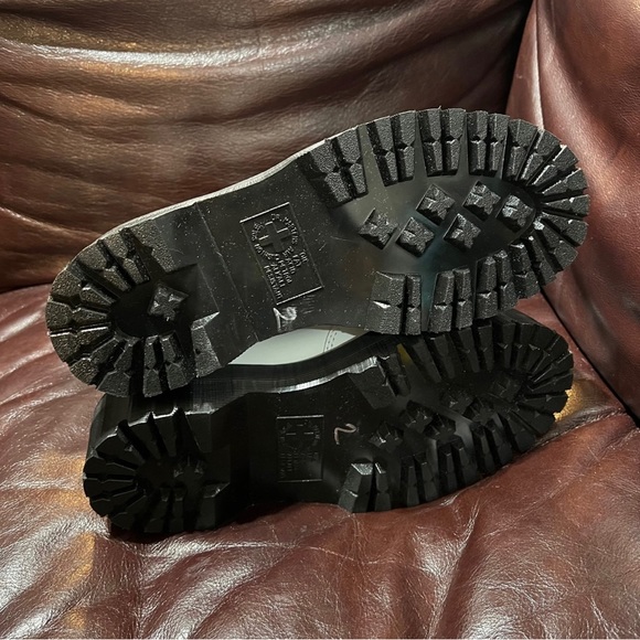 Dr. Martens Platform Chelsea Boots - Picture 5 of 6